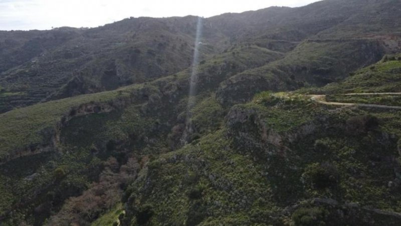 Malaxa Kreta, Malaxa: Grundstück mit Blick auf Meer und Stadt zu verkaufen Grundstück kaufen
